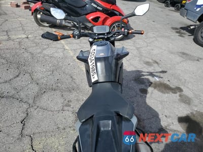 Zdjęcie 6 z 11 samochodu: 2019 KTM 790 DUKE VIN:VBKTU6405KM737753 - miniatura