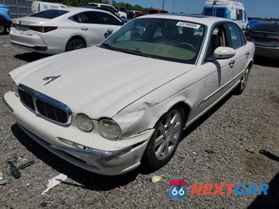 2004 JAGUAR XJ8 SAJWA71C14SG16264 - główne zdjęcie licytacji z USA - miniatura