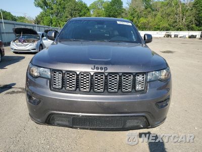 Piąte zdjęcie samochodu w środku: 2019 JEEP GRAND CHEROKEE LAREDO VIN:1C4RJFAG0KC562405 - miniatura