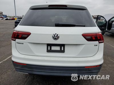 Zdjęcie 6 z 16 samochodu: 2018 VOLKSWAGEN TIGUAN S VIN:3VV1B7AXXJM056479 - miniatura