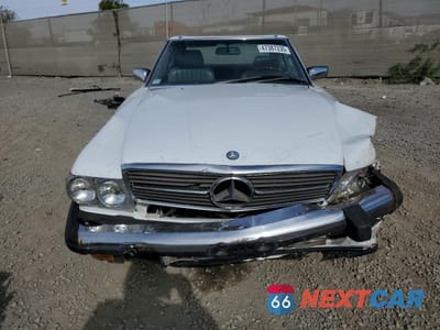 Piąte zdjęcie samochodu w środku: 1989 MERCEDES-BENZ 560 SL VIN:WDBBA48D9KA103806 - miniatura