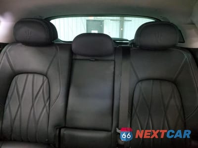 Zdjęcie 10 z 13 samochodu: 2022 MASERATI LEVANTE MODENA VIN:ZN661YUM6NX390571 - miniatura