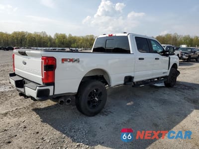 Trzecie zdjęcie samochodu z tyłu: 2024 FORD F350 SUPER DUTY VIN:1FT8W3BT2REF98294 - miniatura