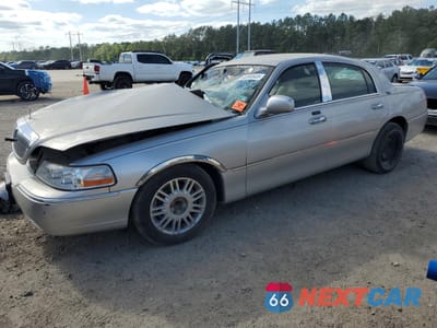 2008 LINCOLN TOWN CAR SIGNATURE LIMITED 2LNHM82V18X640922 - główne zdjęcie licytacji z USA - miniatura