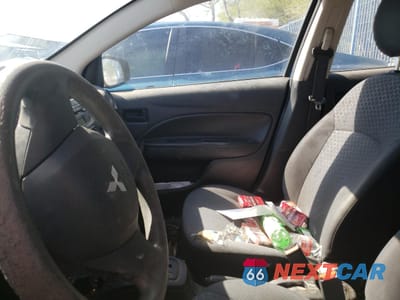 Zdjęcie 9 z 12 samochodu: 2015 MITSUBISHI MIRAGE DE VIN:ML32A3HJXFH038689 - miniatura