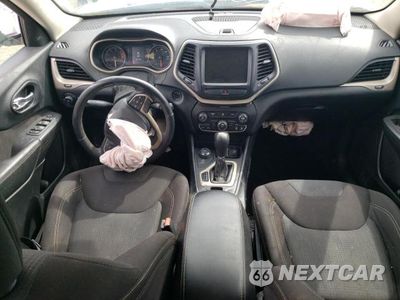 Zdjęcie 8 z 13 samochodu: 2016 JEEP CHEROKEE LATITUDE VIN:1C4PJMCB2GW145130 - miniatura