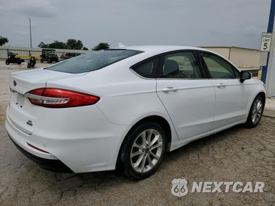 Trzecie zdjęcie samochodu z tyłu: 2020 FORD FUSION SE VIN:3FA6P0LU6LR265147 - miniatura