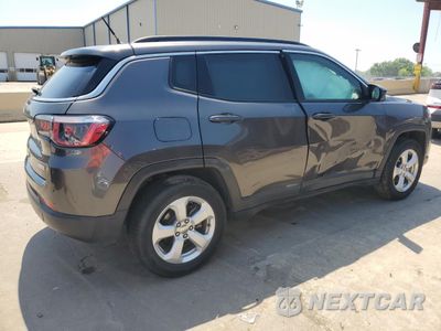Trzecie zdjęcie samochodu z tyłu: 2018 JEEP COMPASS LATITUDE VIN:3C4NJCBB4JT194121 - miniatura