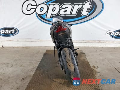 Czwarte zdjęcie samochodu z boku: 2023 KAWASAKI ZX636 K VIN:JKBZXJH16PA017689 - miniatura