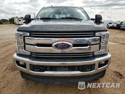 Piąte zdjęcie samochodu w środku: 2018 FORD F250 SUPER DUTY VIN:1FT7W2BT7JEC18456 - miniatura