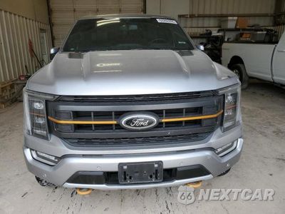 Piąte zdjęcie samochodu w środku: 2022 FORD F150 SUPERCREW VIN:1FTEW1E8XNFA48134 - miniatura