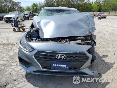 Piąte zdjęcie samochodu w środku: 2018 HYUNDAI ACCENT SE VIN:3KPC24A32JE024574 - miniatura