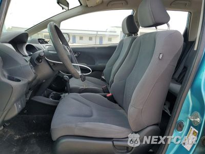 Zdjęcie 7 z 12 samochodu: 2013 HONDA FIT VIN:JHMGE8H33DC030965 - miniatura