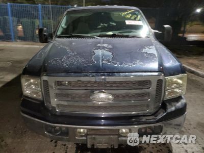 Piąte zdjęcie samochodu w środku: 2005 FORD F250 SUPER DUTY VIN:1FTSW20P15EA64980 - miniatura