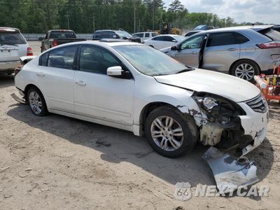Czwarte zdjęcie samochodu z boku: 2010 NISSAN ALTIMA BASE VIN:1N4AL2AP5AN479593 - miniatura