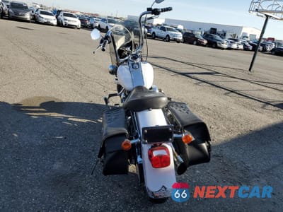 Czwarte zdjęcie samochodu z boku: 2005 HARLEY-DAVIDSON FLSTFI VIN:1HD1BXB1X5Y031468 - miniatura