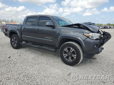 Czwarte zdjęcie samochodu z boku: 2019 TOYOTA TACOMA DOUBLE CAB VIN:3TMAZ5CN5KM110833 - miniatura