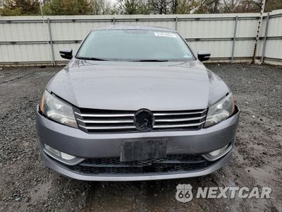 Piąte zdjęcie samochodu w środku: 2015 VOLKSWAGEN PASSAT S VIN:1VWAT7A35FC111371 - miniatura