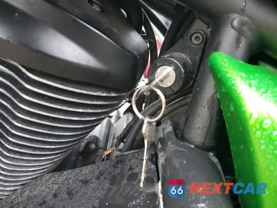 Zdjęcie 8 z 9 samochodu: 2014 KAWASAKI VN900 C VIN:JKAVN2C13EA057117 - miniatura
