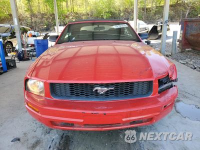Piąte zdjęcie samochodu w środku: 2008 FORD MUSTANG VIN:1ZVHT84N685185892 - miniatura