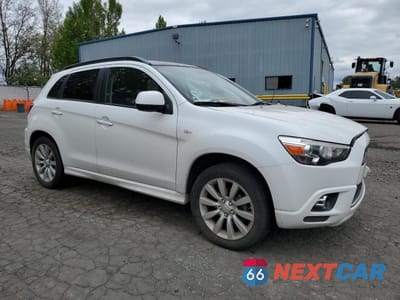 Czwarte zdjęcie samochodu z boku: 2011 MITSUBISHI OUTLANDER SPORT SE VIN:JA4AR4AU7BZ023352 - miniatura