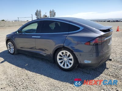 Drugie zdjęcie samochodu z przodu: 2021 TESLA MODEL X VIN:5YJXCDE26MF323693 - miniatura