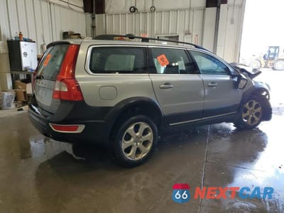 Trzecie zdjęcie samochodu z tyłu: 2010 VOLVO XC70 T6 VIN:YV4992BZ4A1087902 - miniatura