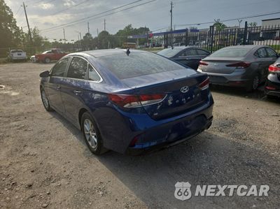 Trzecie zdjęcie samochodu z tyłu: 2018 HYUNDAI SONATA SE VIN:5NPE24AF3JH625250 - miniatura