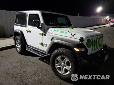 Czwarte zdjęcie samochodu z boku: 2020 JEEP WRANGLER SPORT VIN:1C4GJXAN3LW199979 - miniatura