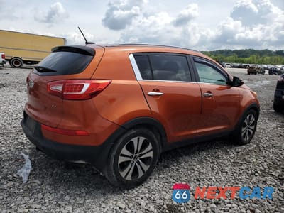 Trzecie zdjęcie samochodu z tyłu: 2013 KIA SPORTAGE EX VIN:KNDPC3A26D7421094 - miniatura