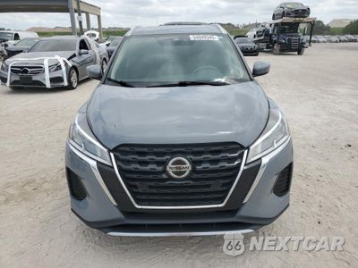 Piąte zdjęcie samochodu w środku: 2021 NISSAN KICKS SV VIN:3N1CP5CV5ML562713 - miniatura