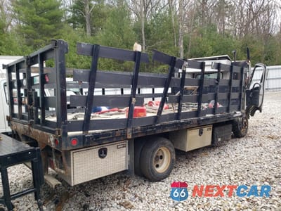 Trzecie zdjęcie samochodu z tyłu: 2018 ISUZU NPR HD VIN:JALC4W16XJ7010100 - miniatura