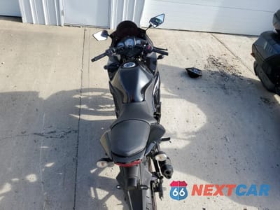 Zdjęcie 6 z 10 samochodu: 2012 KAWASAKI EX250 J VIN:JKAEXMJ1XCDAA3686 - miniatura