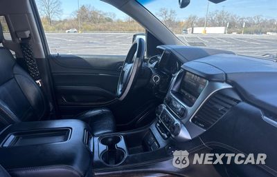 Piąte zdjęcie samochodu w środku: 2015 CHEVROLET SUBURBAN K1500 LT VIN:1GNSKJKCXFR193284 - miniatura