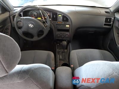 Zdjęcie 8 z 12 samochodu: 2004 HYUNDAI ELANTRA GLS VIN:KMHDN46DX4U832685 - miniatura