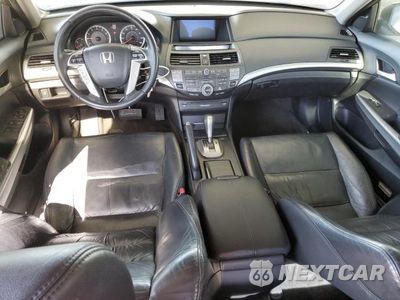 Zdjęcie 8 z 13 samochodu: 2008 HONDA ACCORD EXL VIN:1HGCP26898A097370 - miniatura