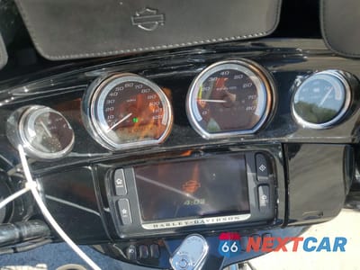 Zdjęcie 7 z 9 samochodu: 2016 HARLEY-DAVIDSON FLHTK ULTRA LIMITED VIN:1HD1KEL18GB688343 - miniatura
