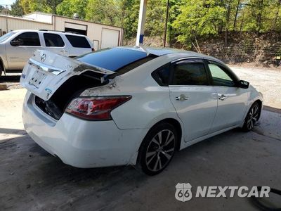 Trzecie zdjęcie samochodu z tyłu: 2014 NISSAN ALTIMA 2.5 VIN:1N4AL3AP9EN215823 - miniatura