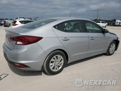 Trzecie zdjęcie samochodu z tyłu: 2020 HYUNDAI ELANTRA SE VIN:KMHD74LF3LU926485 - miniatura