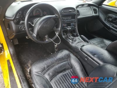 Zdjęcie 8 z 12 samochodu: 2004 CHEVROLET CORVETTE VIN:1G1YY32G845123778 - miniatura