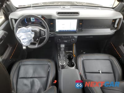Zdjęcie 8 z 14 samochodu: 2022 FORD BRONCO BASE VIN:1FMEE5DP2NLB64542 - miniatura