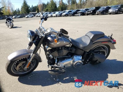 Trzecie zdjęcie samochodu z tyłu: 2016 HARLEY-DAVIDSON FLSTFB FATBOY LO VIN:1HD1JNV14GC015625 - miniatura