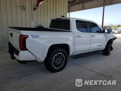 Trzecie zdjęcie samochodu z tyłu: 2024 TOYOTA TACOMA DOUBLE CAB VIN:3TYKB5FN9RT012164 - miniatura