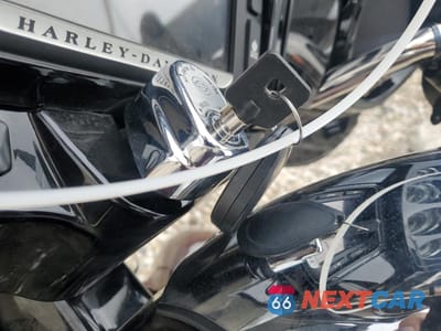 Zdjęcie 8 z 11 samochodu: 2018 HARLEY-DAVIDSON FLHTK ULTRA LIMITED VIN:1HD1KED1XJB638615 - miniatura