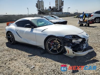 Czwarte zdjęcie samochodu z boku: 2021 TOYOTA SUPRA BASE VIN:WZ1DB0C04MW038875 - miniatura