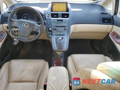 Zdjęcie 8 z 12 samochodu: 2010 LEXUS HS 250H VIN:JTHBB1BA3A2003042 - miniatura