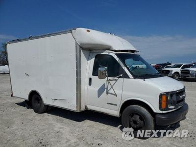 Czwarte zdjęcie samochodu z boku: 2002 CHEVROLET EXPRESS G3500 VIN:1GBJG31R121143278 - miniatura