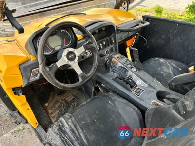 Zdjęcie 6 z 11 samochodu: 2011 CAN-AM COMMANDER 1000 XT VIN:3JBKKCP14BJ002504 - miniatura