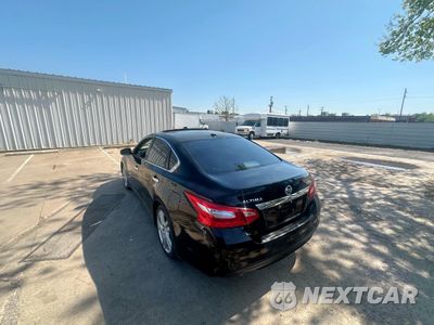 Trzecie zdjęcie samochodu z tyłu: 2016 NISSAN ALTIMA 2.5 VIN:1N4AL3AP5GC221102 - miniatura