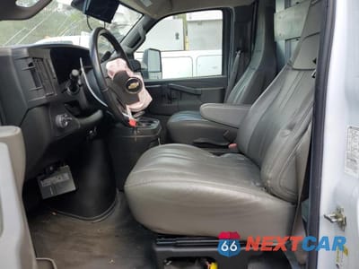 Zdjęcie 7 z 14 samochodu: 2022 CHEVROLET EXPRESS G3500 VIN:1GB0GSF74N1156205 - miniatura